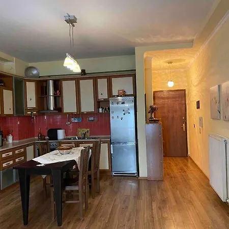 Apartament Cosy And Spacious 4u Tirana