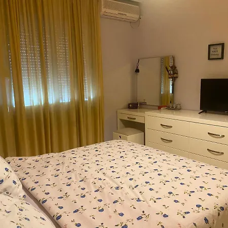 Apartament Cosy And Spacious 4u